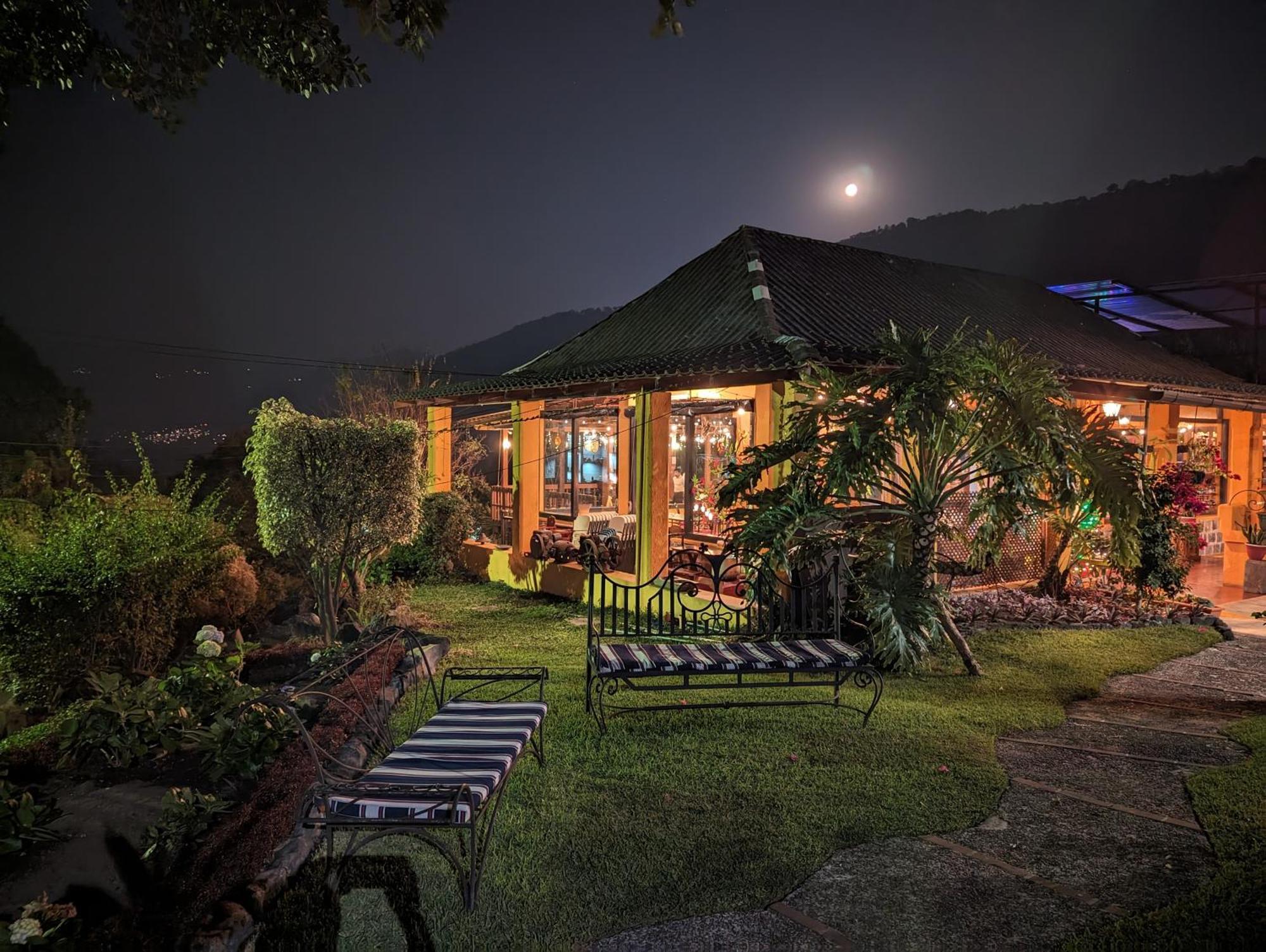 Hotel Toliman San Lucas Toliman Exterior photo