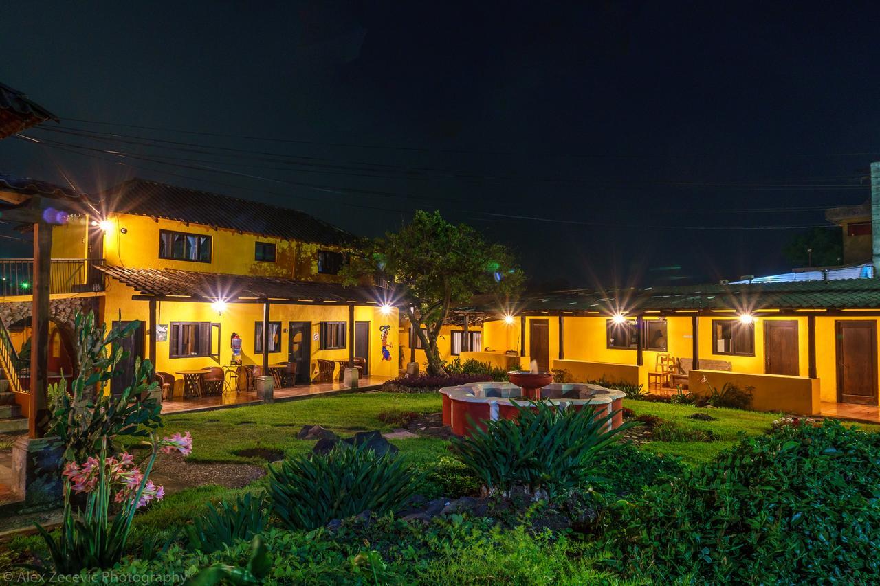Hotel Toliman San Lucas Toliman Exterior photo